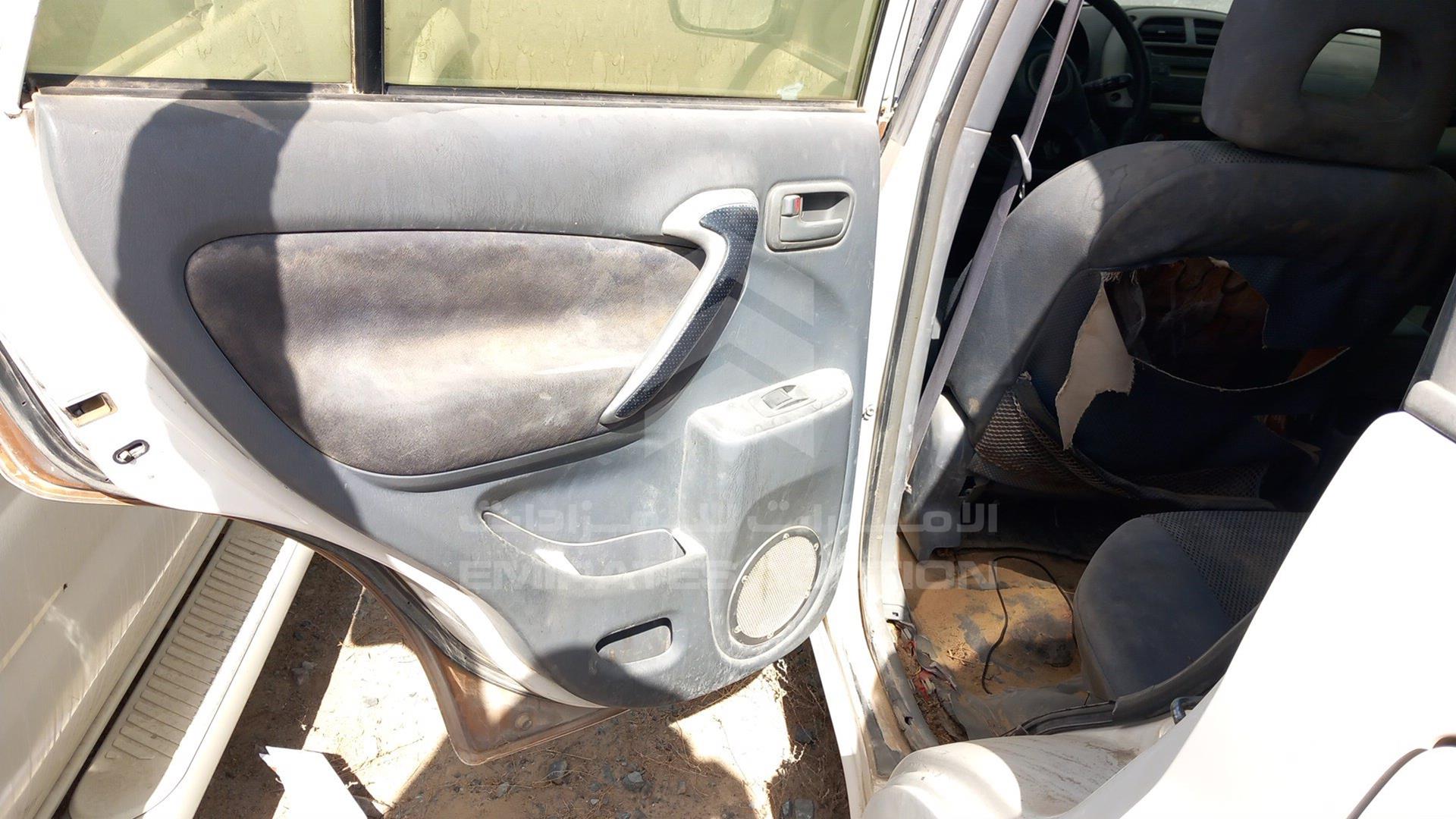 2001 TOYOTA RAV-4 VIN: JTEHH20V510111028