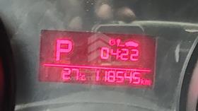 2016 Kia Carnival — Odometer Reading — Photo 2 — Thumbnail