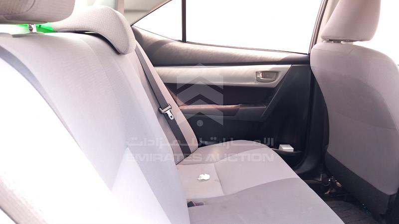 RKLBL9HE7F5236244 Auction: EmiratesAuction Lot: 408508 RKLBL9HE7F5236244 Toyota Corolla 2015 GREY Photo 22