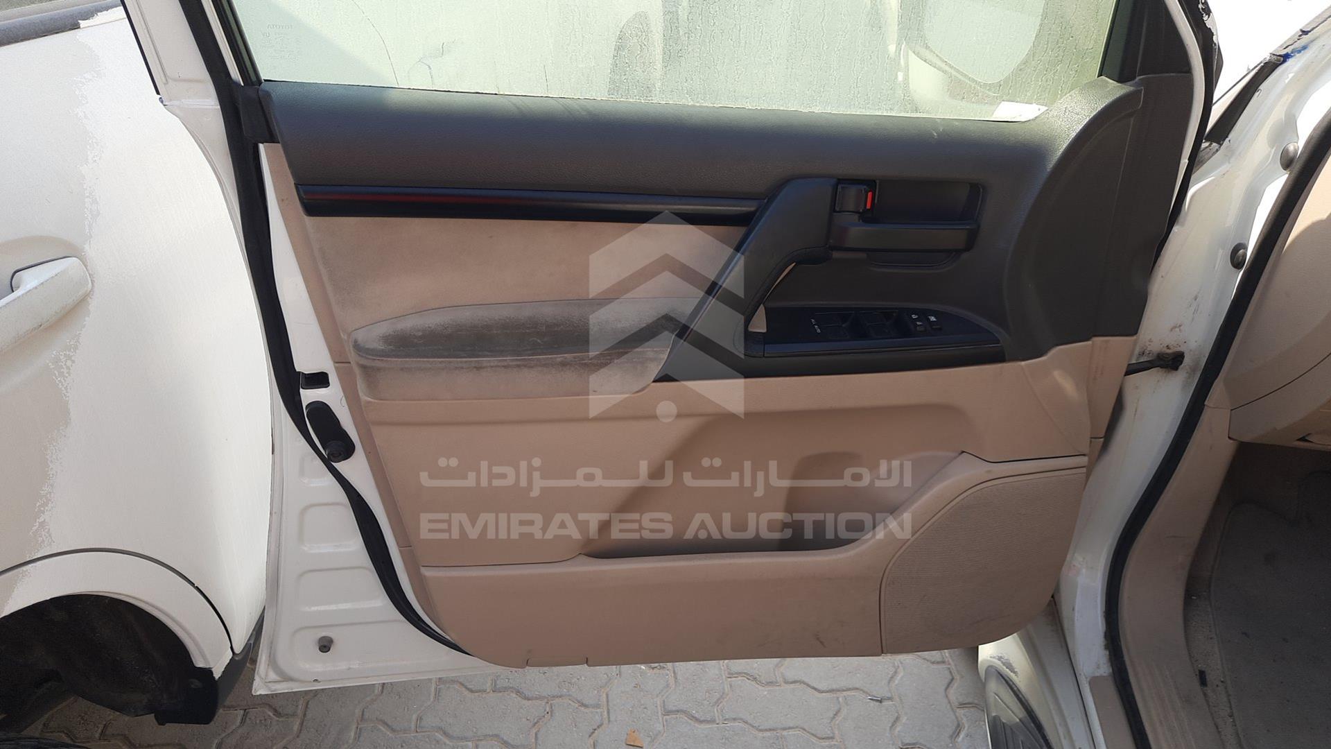 2014 TOYOTA LAND CRUISER VIN: JTMDU09J8E4093867