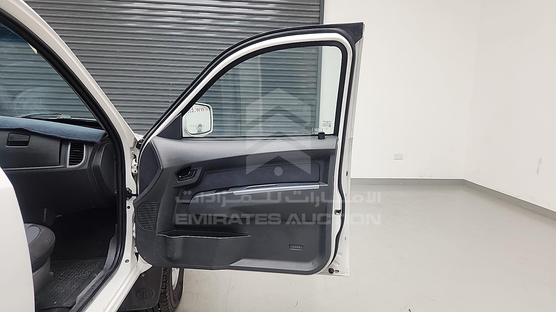 2016 TATA XENON VIN: MAT464753GSL00253
