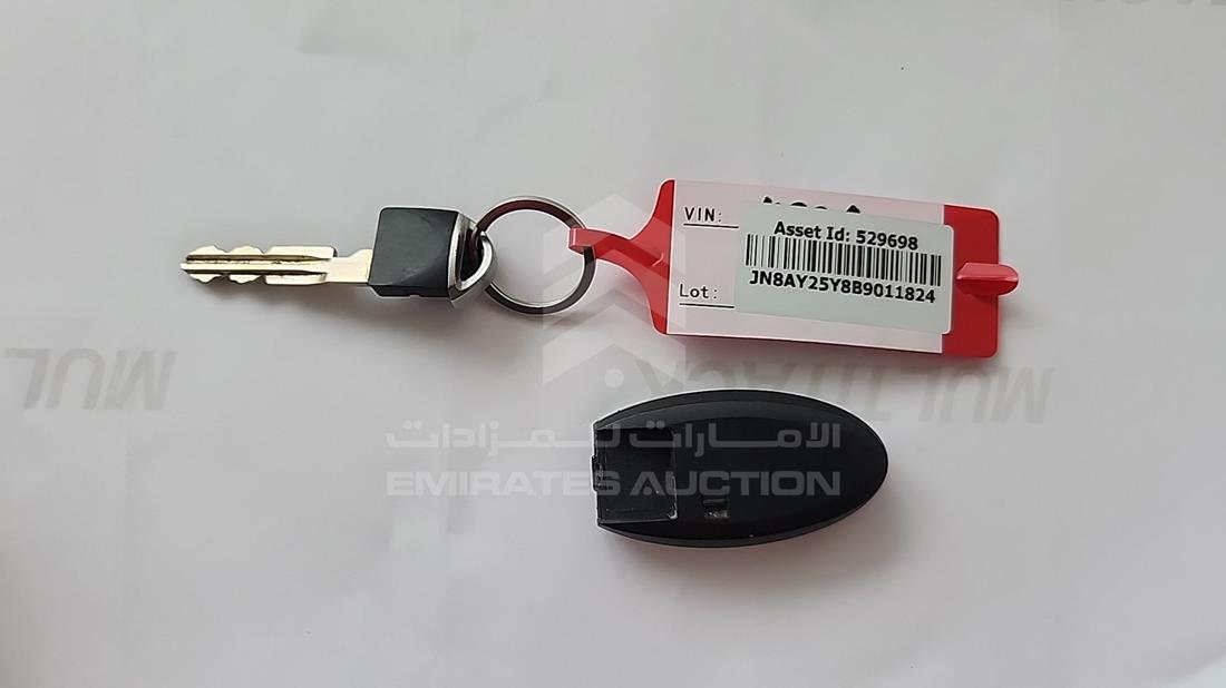2011 Nissan Patrol — Keys — Photo 7
