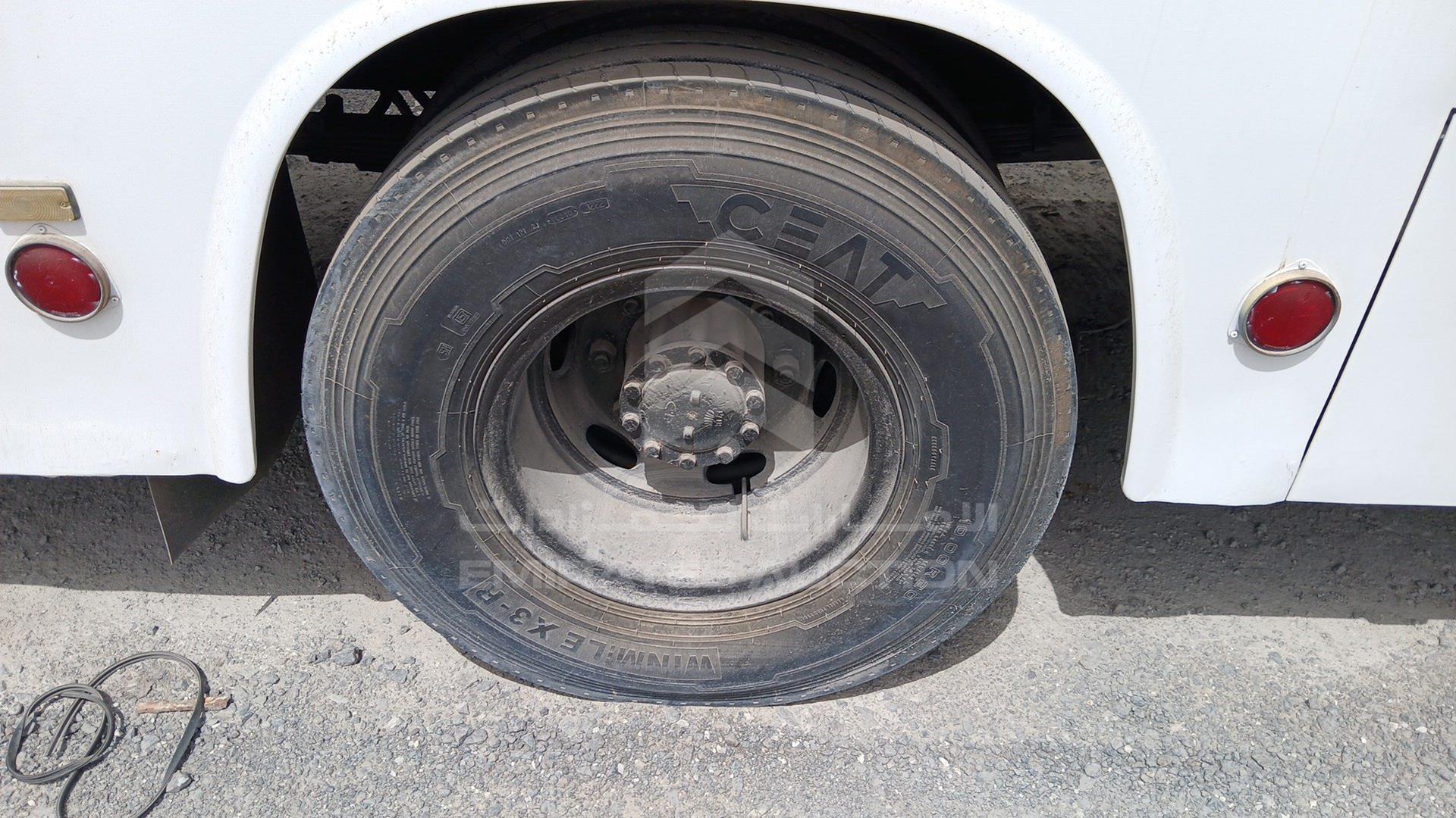 2004 DAEWOO BF106 VIN: KL5FJ50AE4P001001