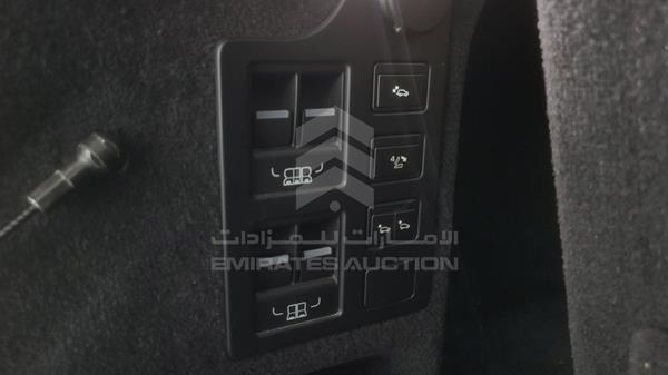 Land Rover Discovery 2017 SALRHBBV2HA021354 Image 21