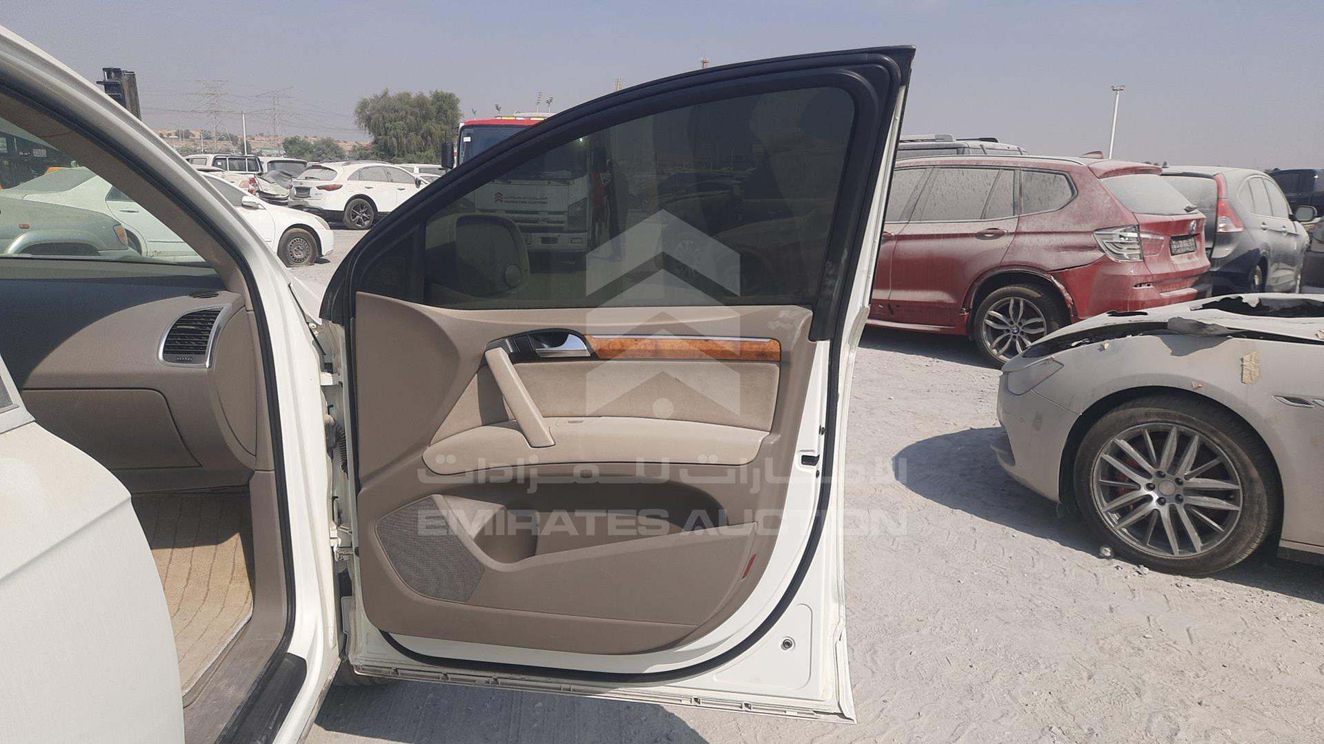 2009 AUDI Q7 VIN: WAUAY54LX9D020208