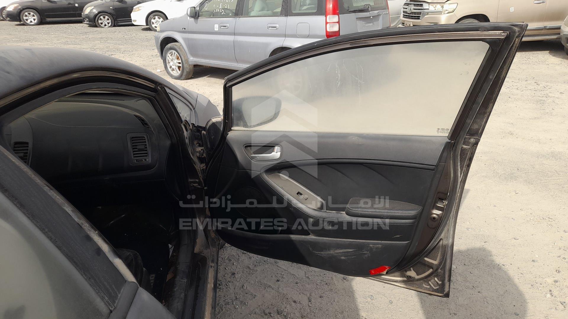 2015 KIA CERATO VIN: KNAFJ4113F5891562