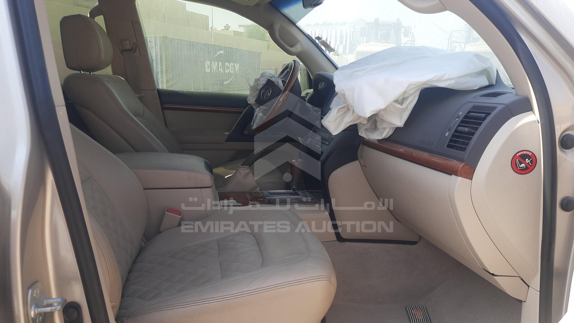 2015 TOYOTA LAND CRUISER VIN: JTMHU09J8F4106121