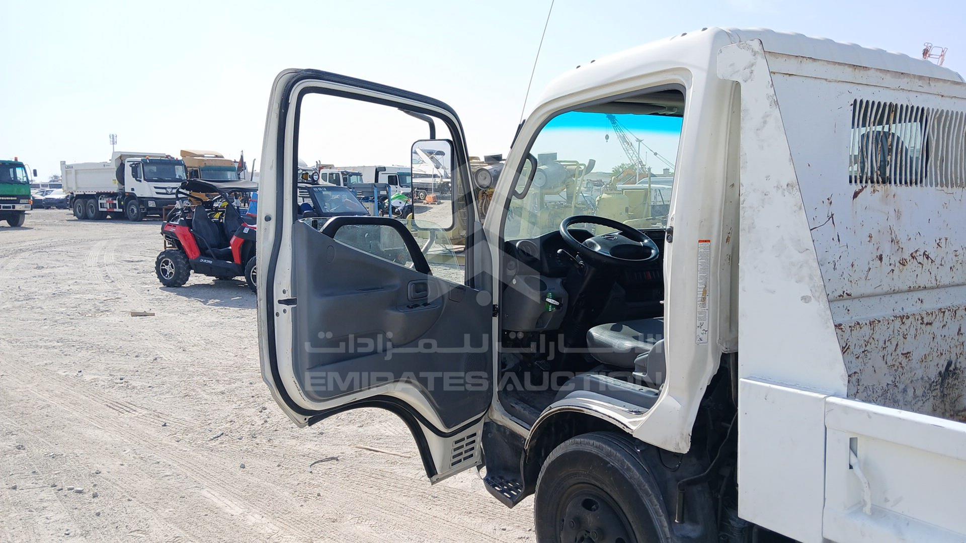 2018 HINO 300 VIN: JHHACJ4H6JK003537