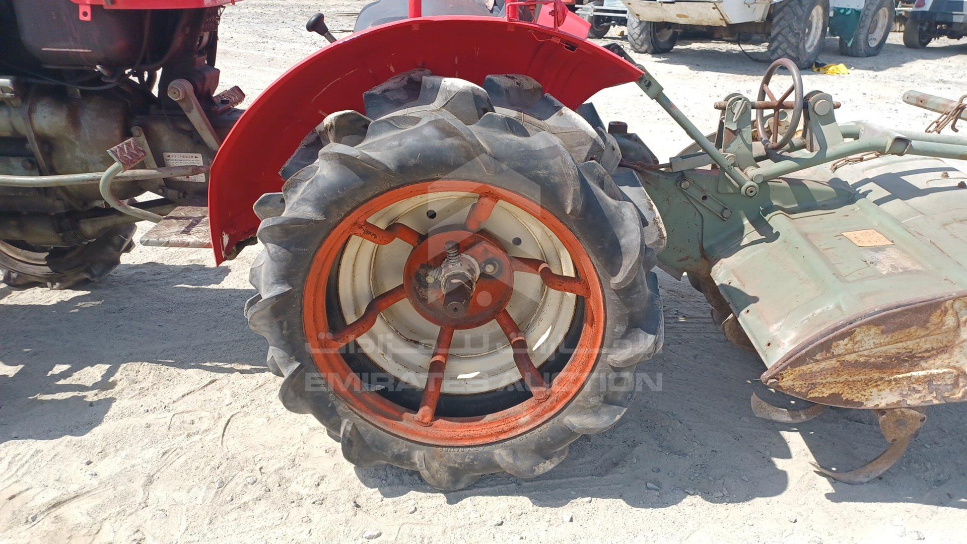 0 YANMAR --- VIN: YM1300D05117