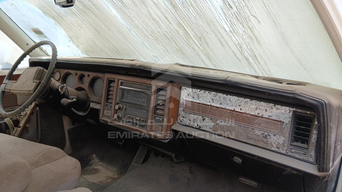 Buick - Scrap without document — Front Right Passenger Dashboard View — Photo 23