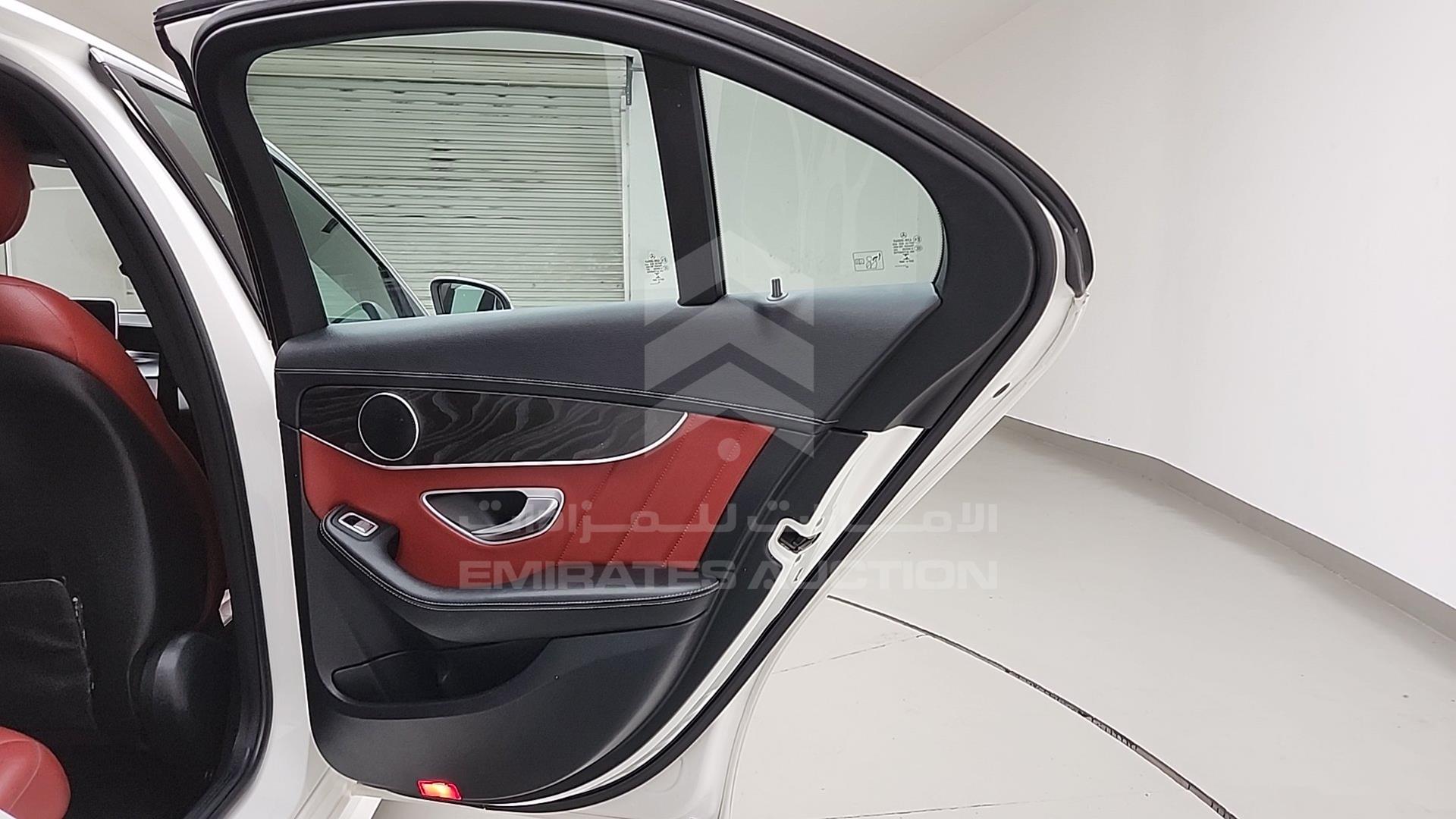 2015 MERCEDES C 200 VIN: WDDWF4CB9FR032422
