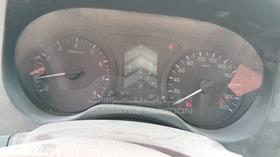 2022 Nissan Navara — Odometer Reading — Photo 2 — Thumbnail