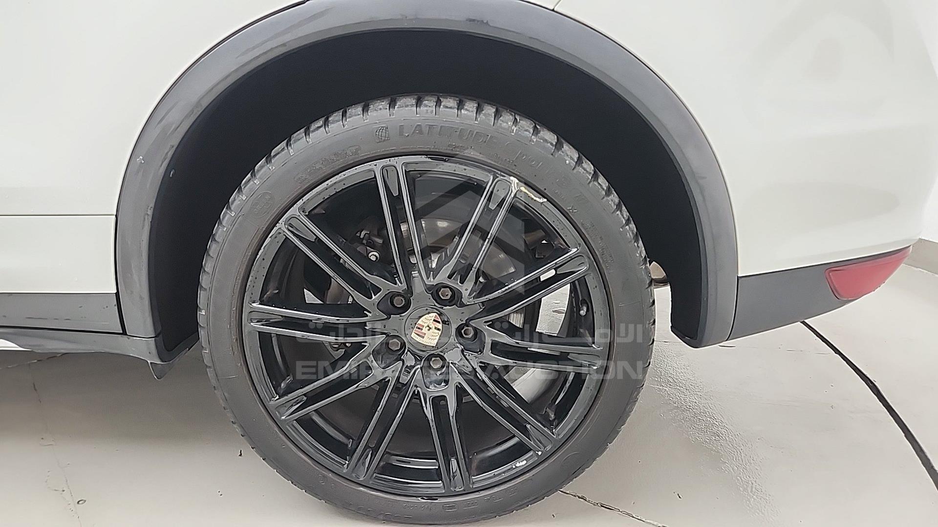 2012 PORSCHE CAYENNE VIN: WP1ZZZ92ZCLA06911