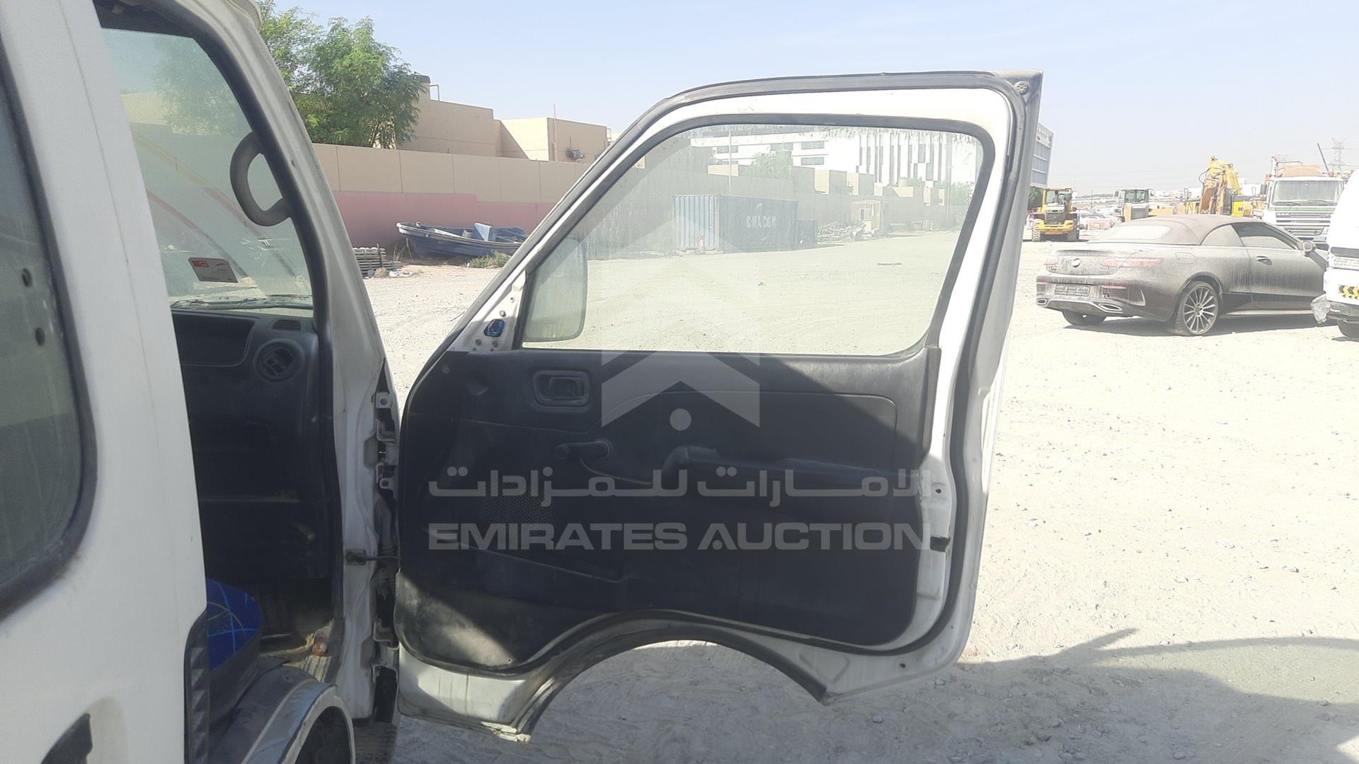 2008 NISSAN URVAN VIN: JN6AE54S38X002341