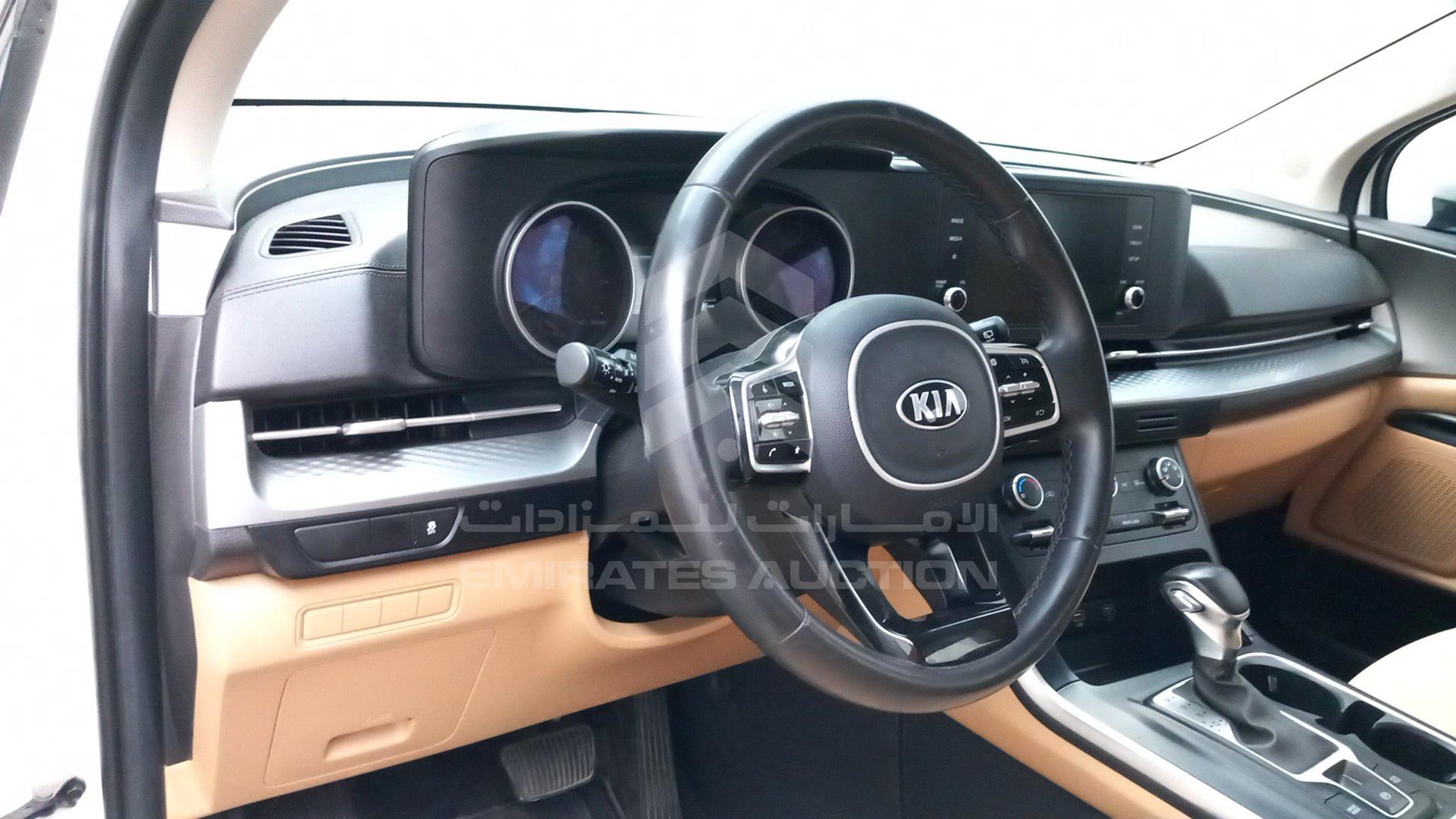 2021 KIA CARNIVAL VIN: KNANC8141M6049821
