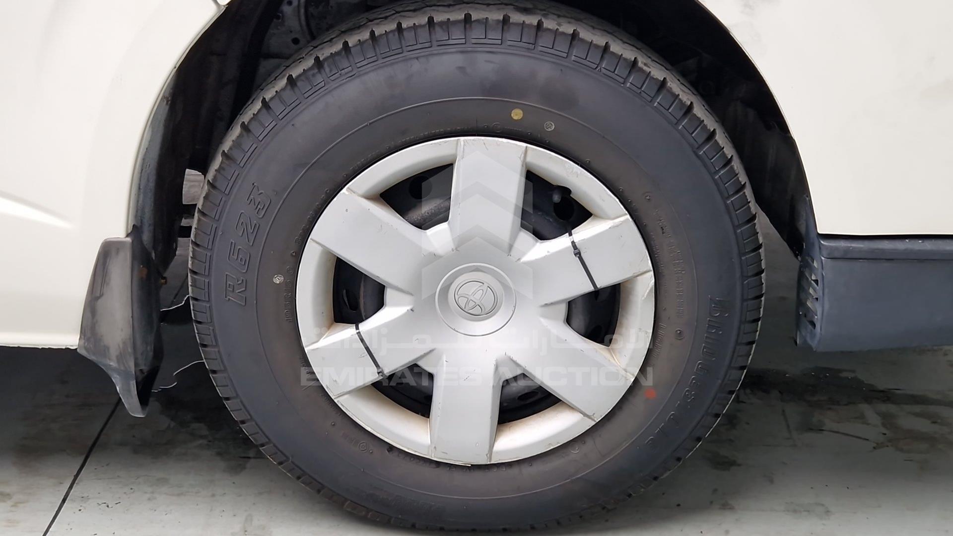 2007 TOYOTA HIACE VIN: JTGJX02PX75006785
