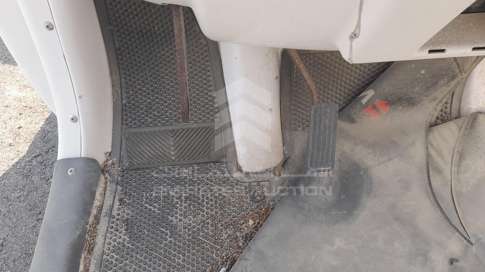 0 ELECTRIC VEHICLE --- VIN: 5ASGTHA40BF052987