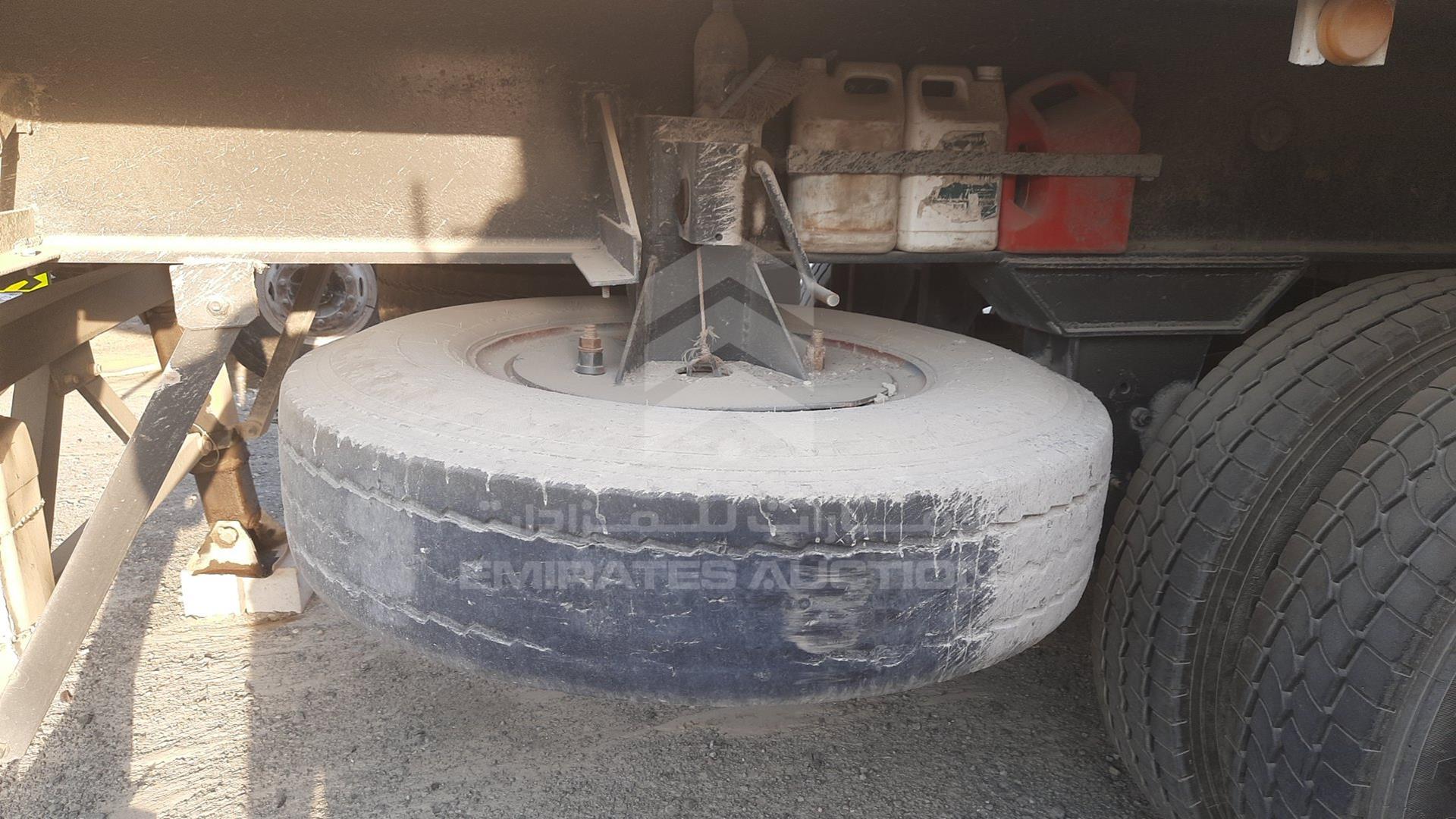 2008 3 AXLES TIPPER TRAILER --- VIN: UAE3S0108R032683