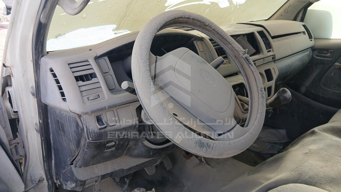 2007 Toyota Hiace — Front Left Driver Dashboard View — Photo 11