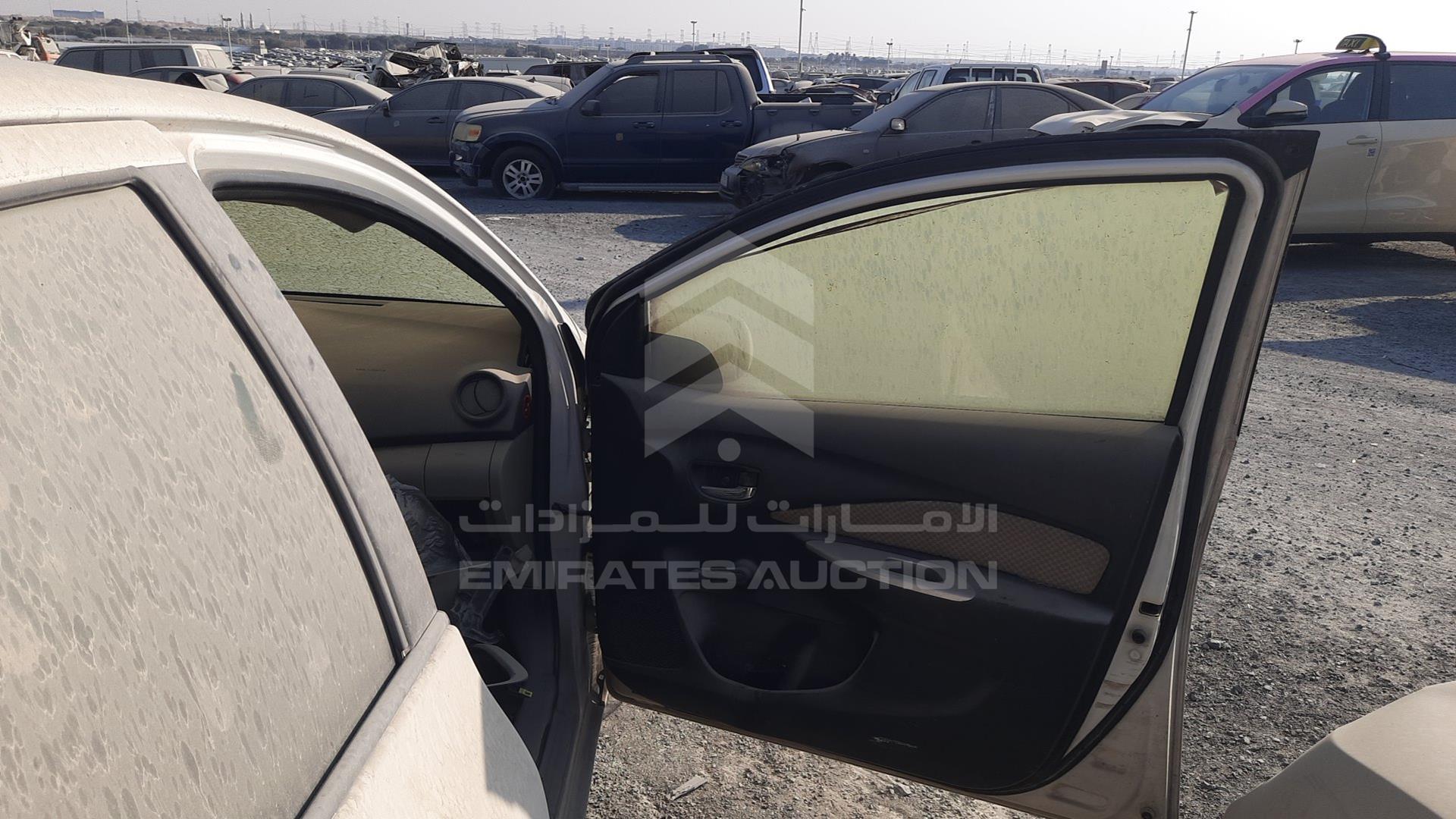2007 TOYOTA YARIS VIN: JTDBW923171044077