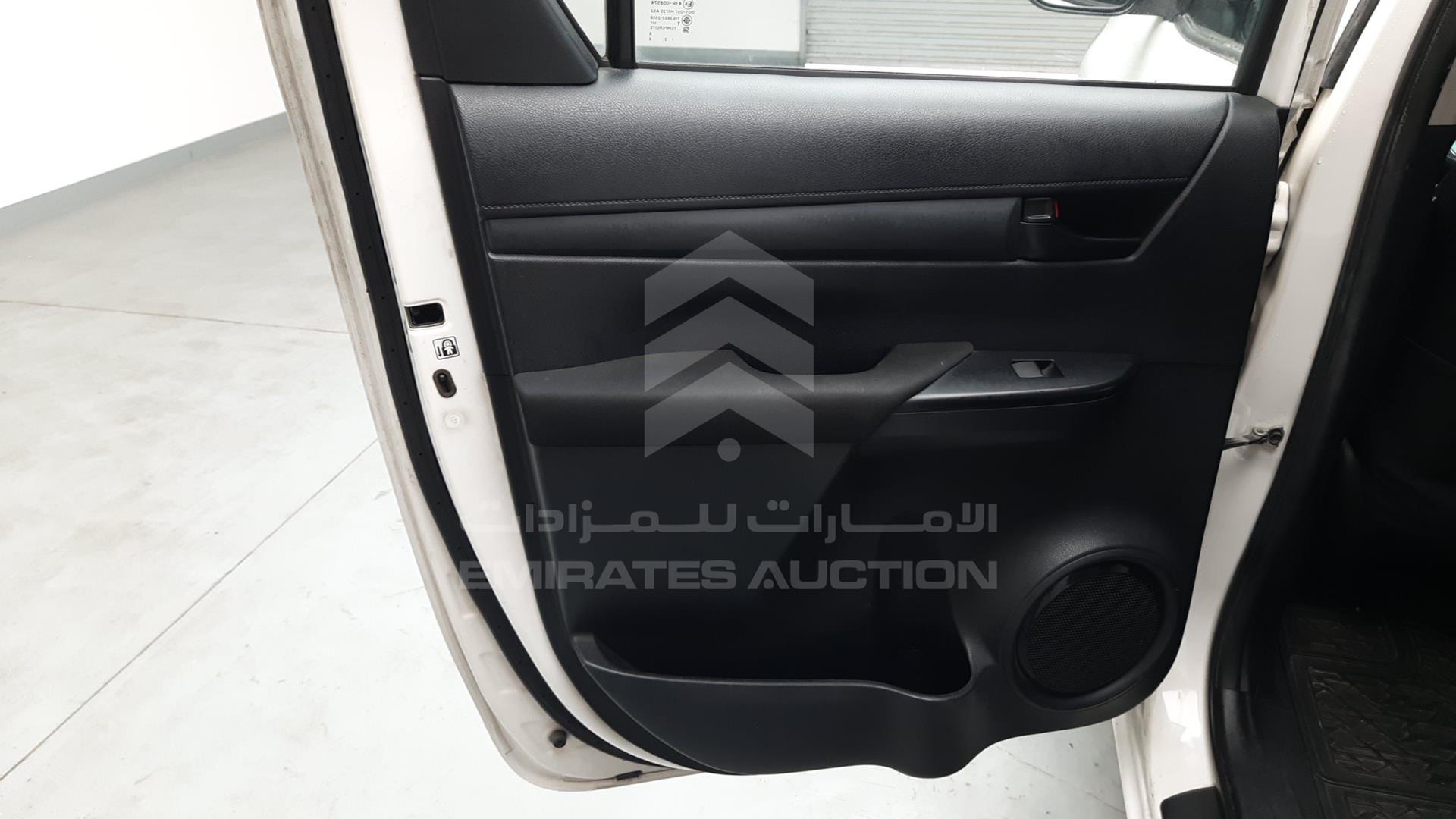 2019 TOYOTA HILUX VIN: MR0JX9CDXK4085400