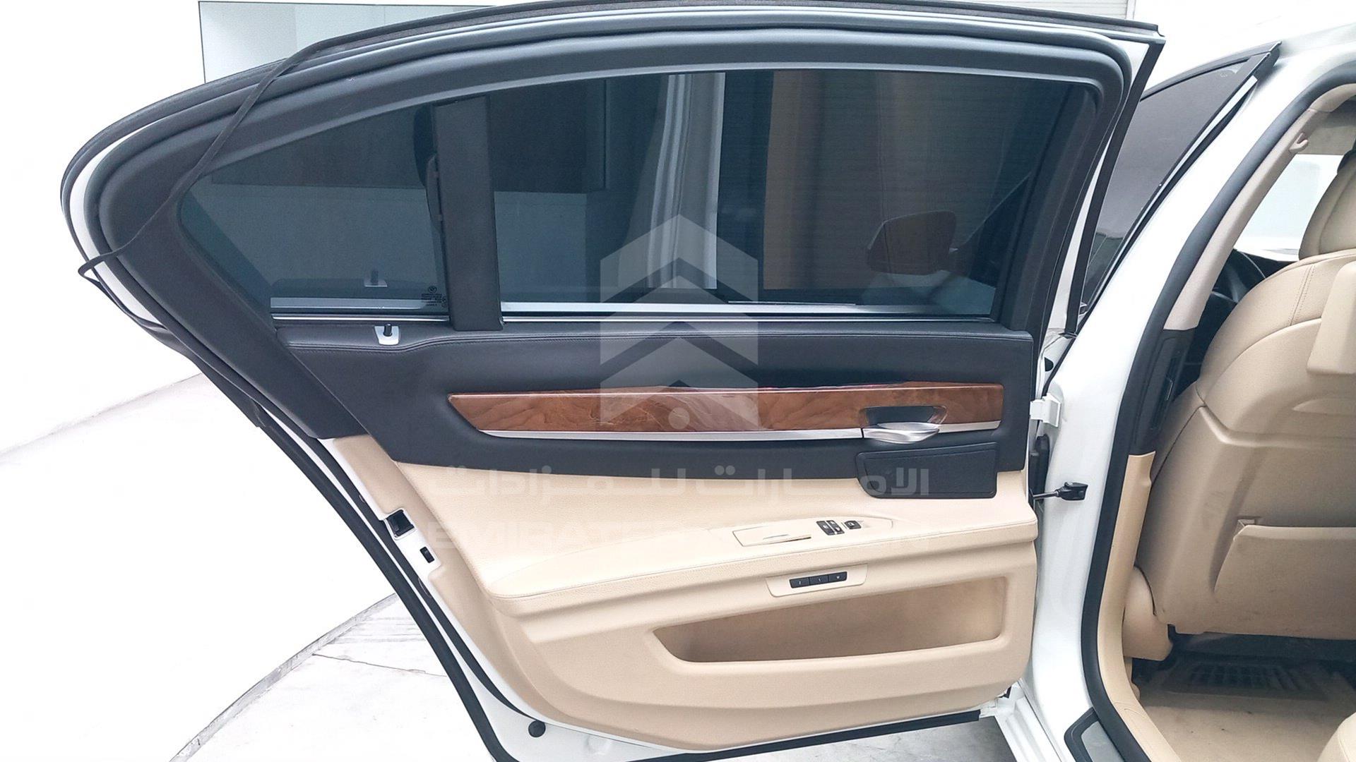 2009 BMW 750 I VIN: WBAKB81069CY52975