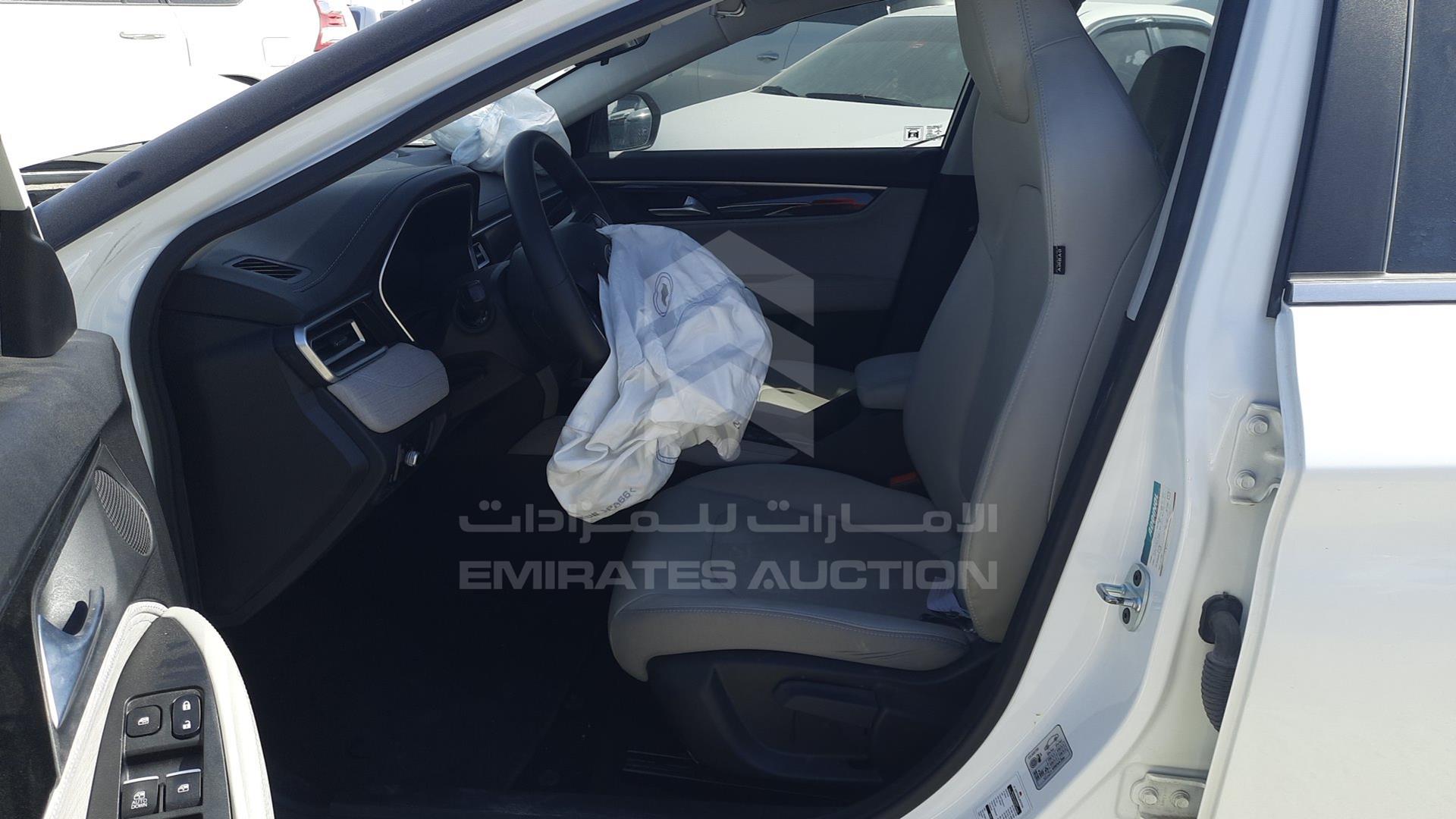 2023 JAC J7 VIN: LJ12FKT36P4017120