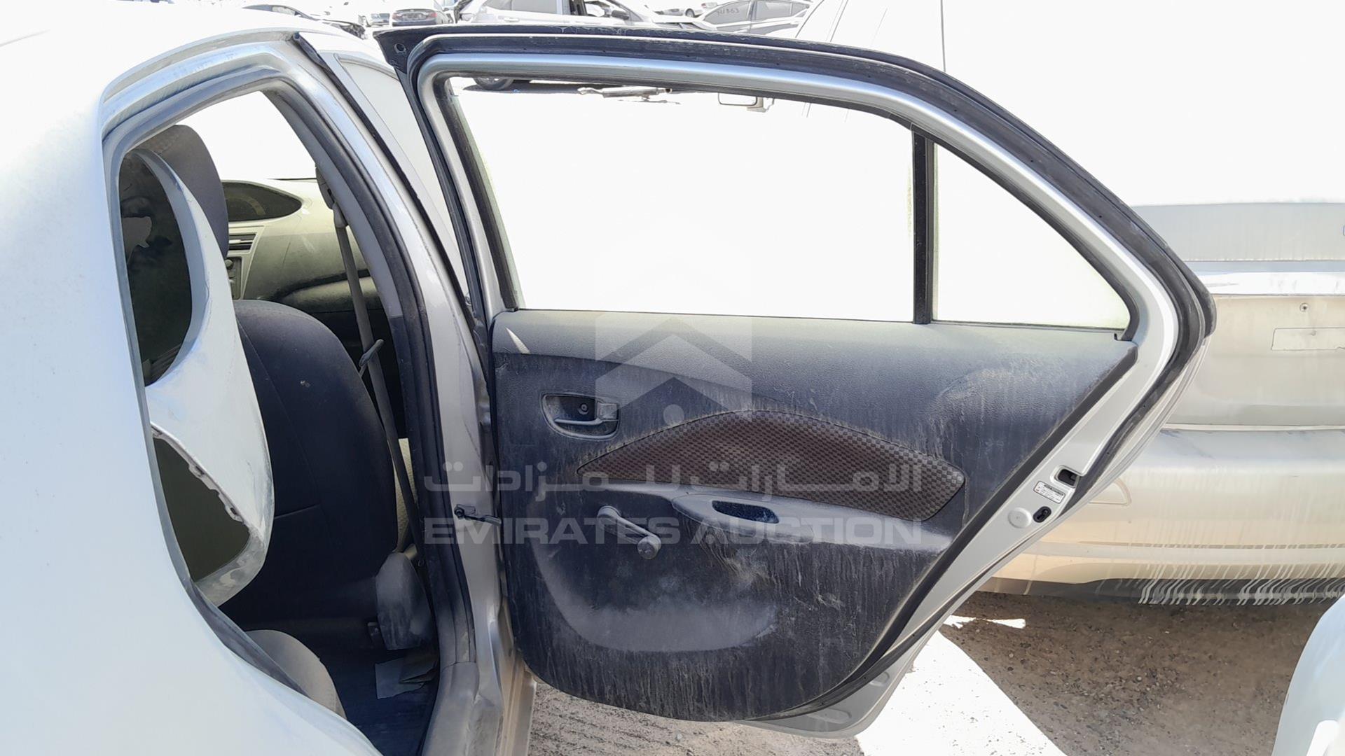 2008 TOYOTA YARIS VIN: JTDBW923581082140
