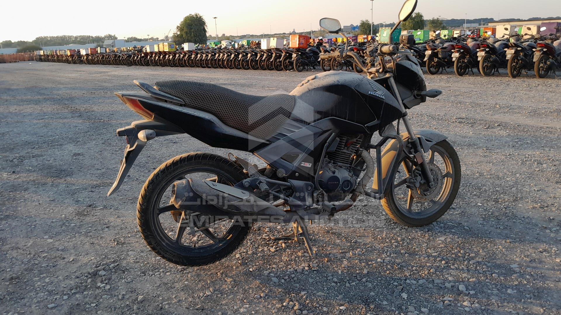 2017 HONDA UNICORN 160 VIN: ME4KC2066H8000067