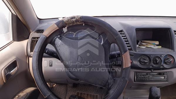 MMBJNKB408D030521 Mitsubishi L 200