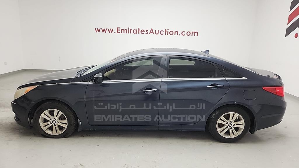 5NPEB4AC4BH172148 - 2011 HYUNDAI SONATA - #517690