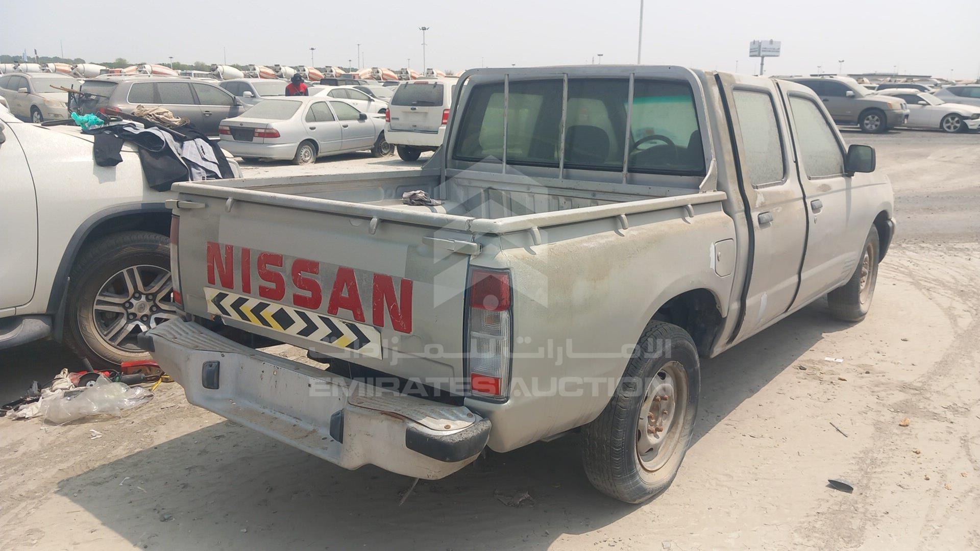 2004 NISSAN 2400 VIN: JN6DD23S14X156153
