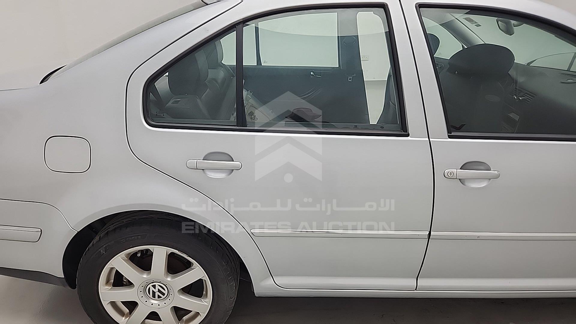 2001 VOLKSWAGEN BORA VIN: WVWZZZ1JZ1D376500