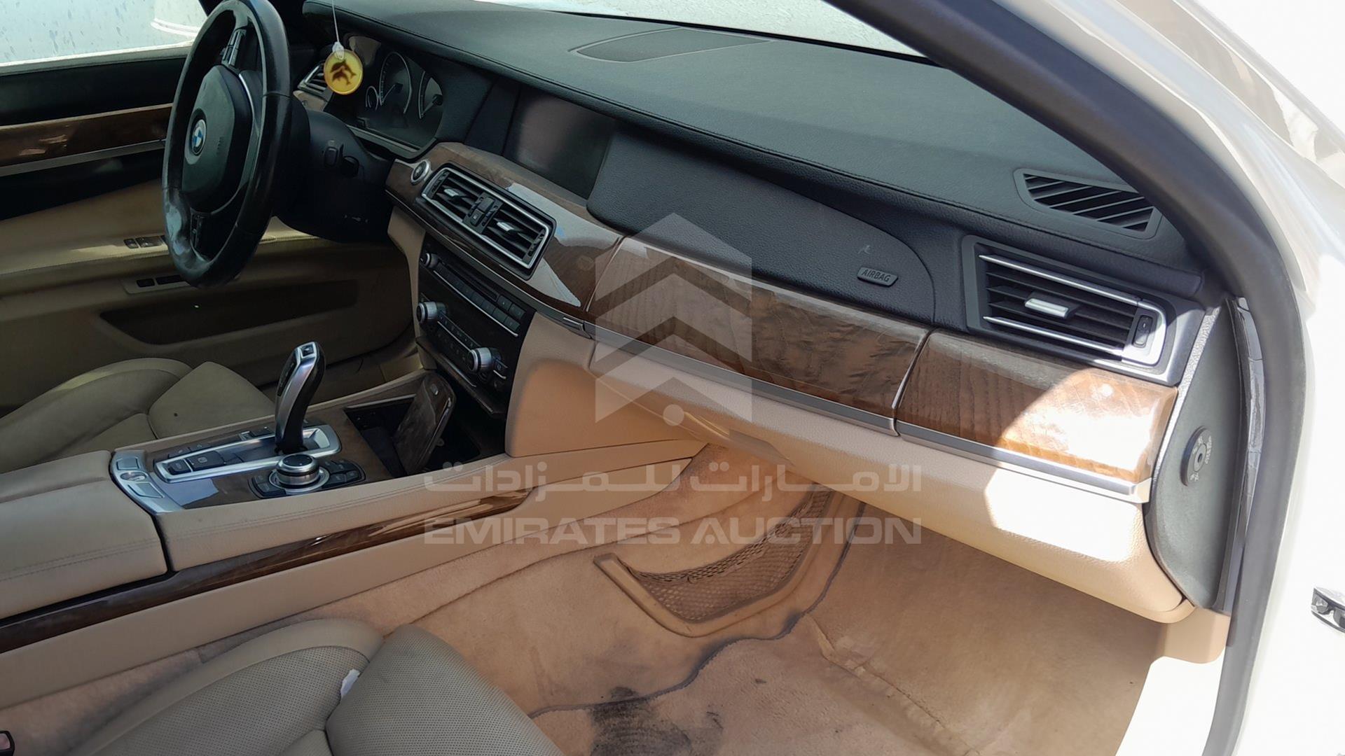 2009 BMW 740 LI VIN: WBAKB41039CY45684
