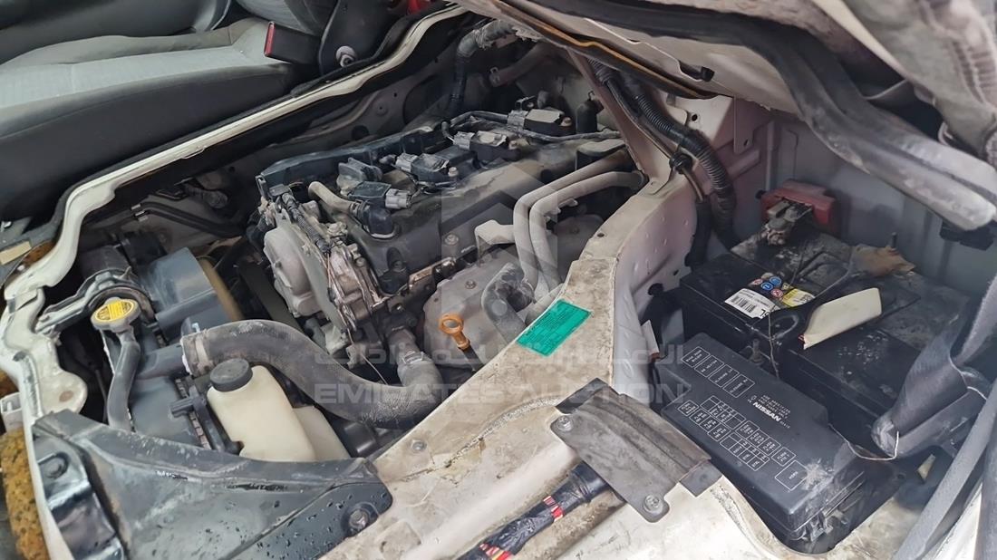 2016 Nissan Urvan — Engine Bay — Photo 23