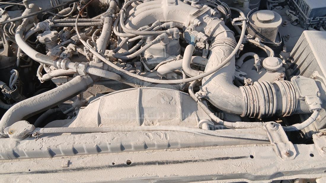 1996 Nissan Pathfinder — Engine Bay — Photo 28
