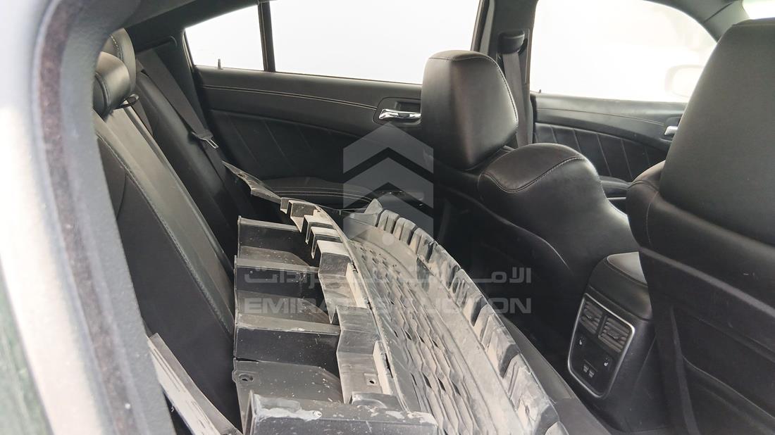 دودج شارجر 2021 — زاوية الراكب الخلفي اليمنى — صورة 20