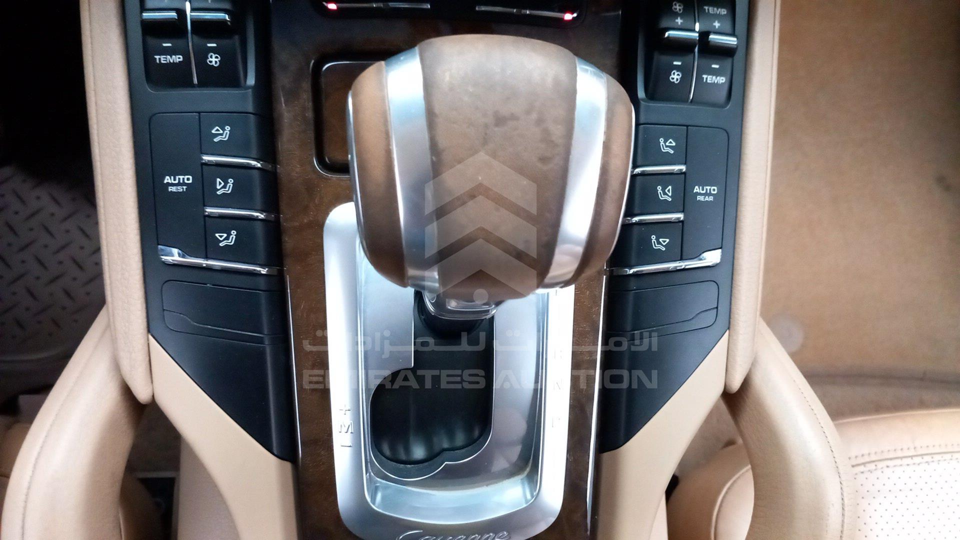 2014 PORSCHE CAYENNE VIN: WP1ZZZ92ZELA56182