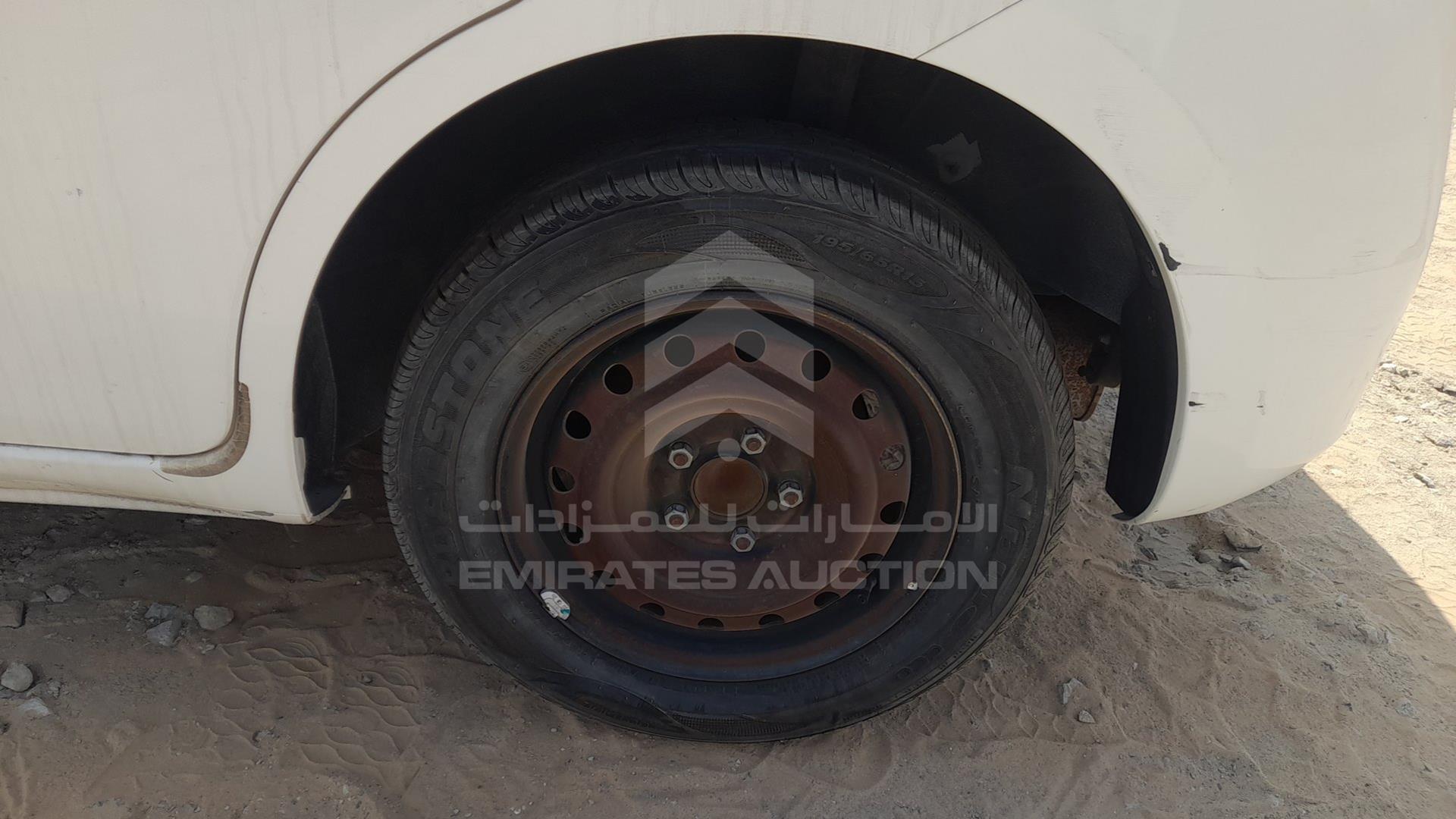 2016 NISSAN TIIDA VIN: MNTBC2C91G6010879