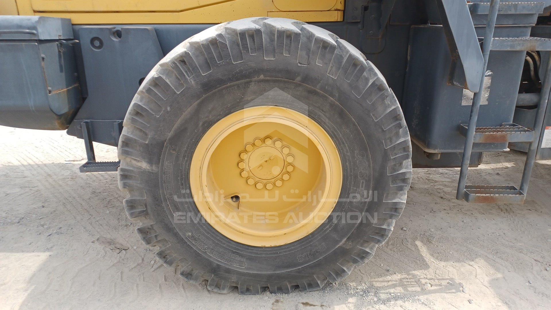 2004 KOMATSU WA320 VIN: WA3205LA32009