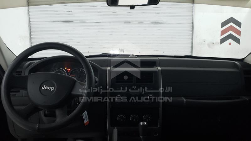 1J4PN2GKXAW148555 Auction: EmiratesAuction Lot: 406545 1J4PN2GKXAW148555 Jeep Cherokee 2010 BLACK Photo 16