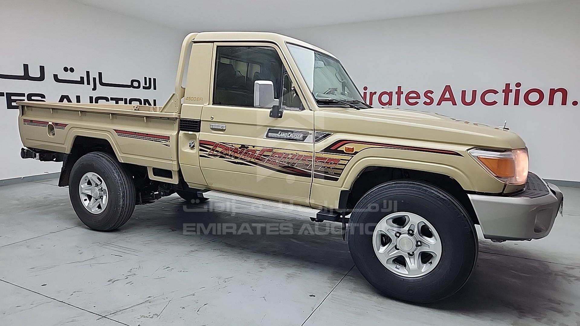 2020 TOYOTA LAND CRUISER VIN: JTFLU73J7LB026139