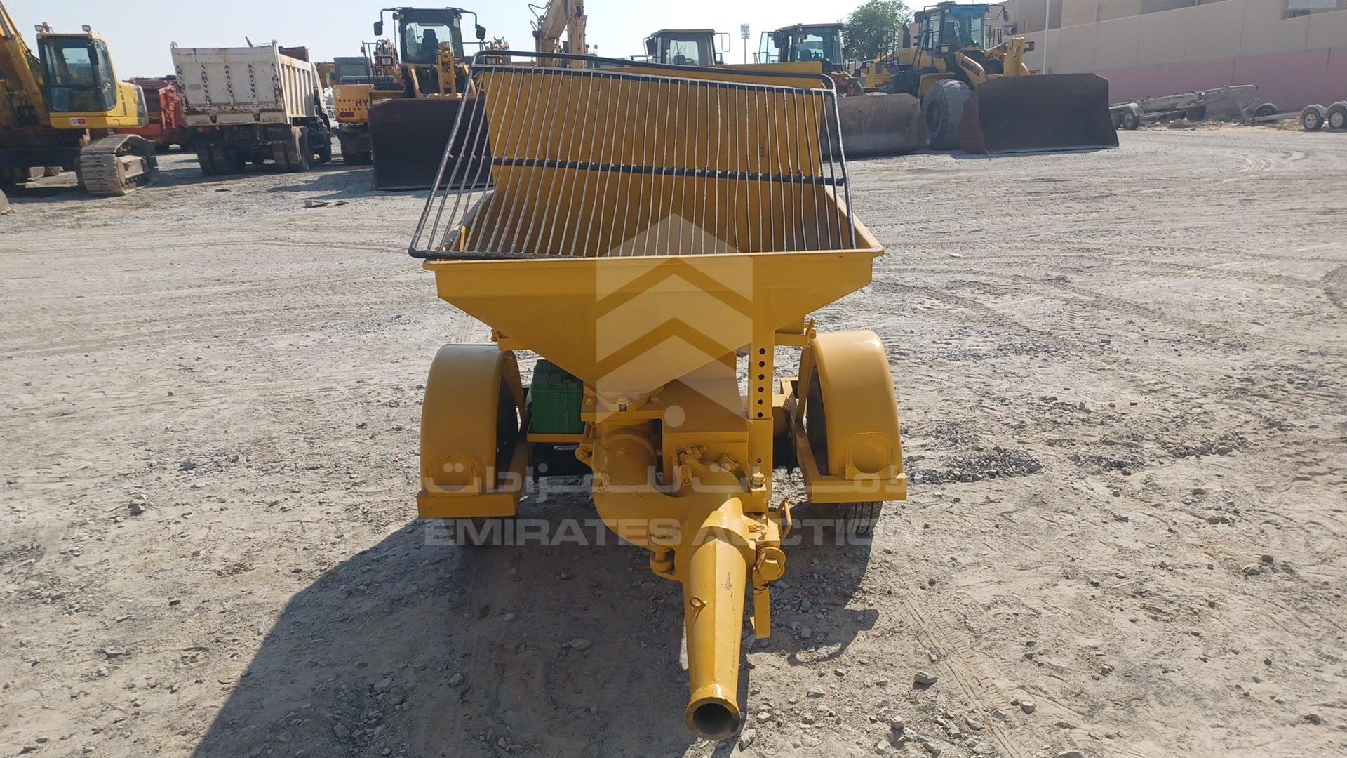 2011 UNDEFINED CONCRETE PUMP VIN: 240718