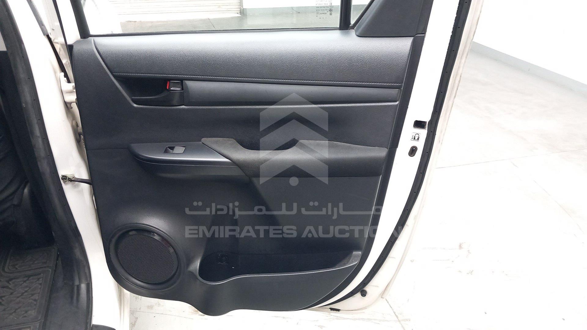 2019 TOYOTA HILUX VIN: MR0JX9CD8K4200219