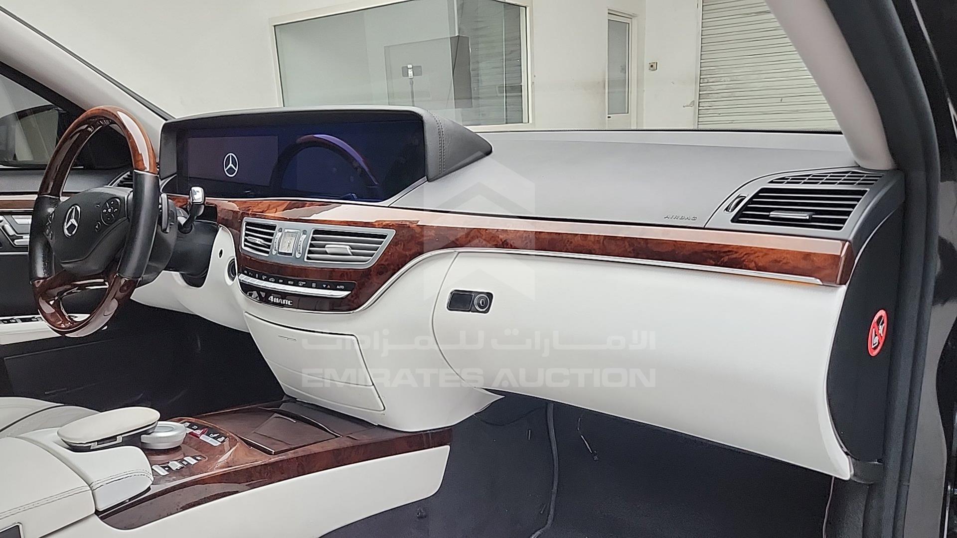 2012 MERCEDES S 500 VIN: WDDNG9EB1CA443410