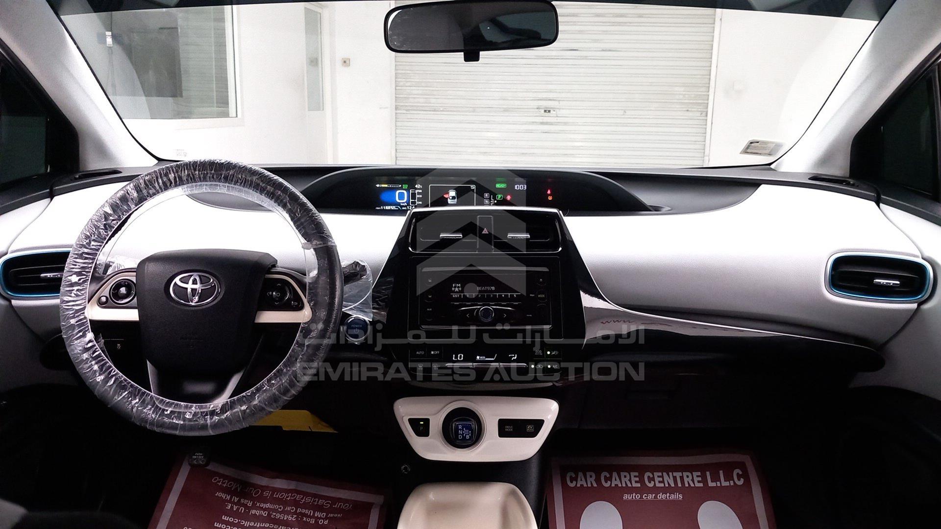 2018 TOYOTA PRIUS VIN: JTDKB3FU3J3589687