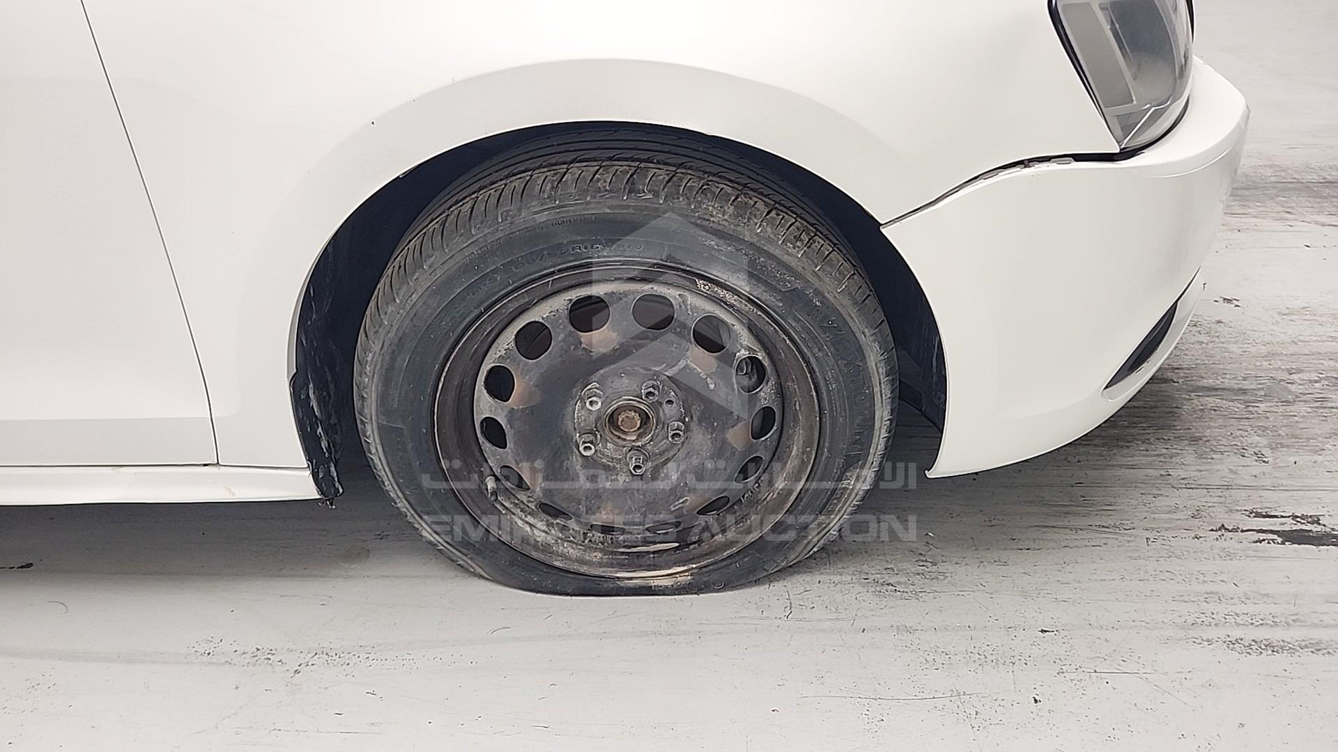 2014 VOLKSWAGEN JETTA VIN: WVWRV1AJ6EM240515