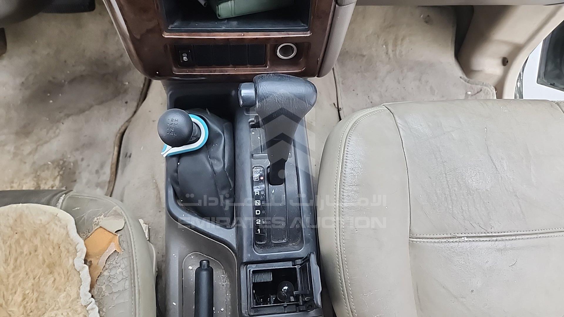 1997 NISSAN PATHFINDER VIN: JN8AR05Y4VW112303