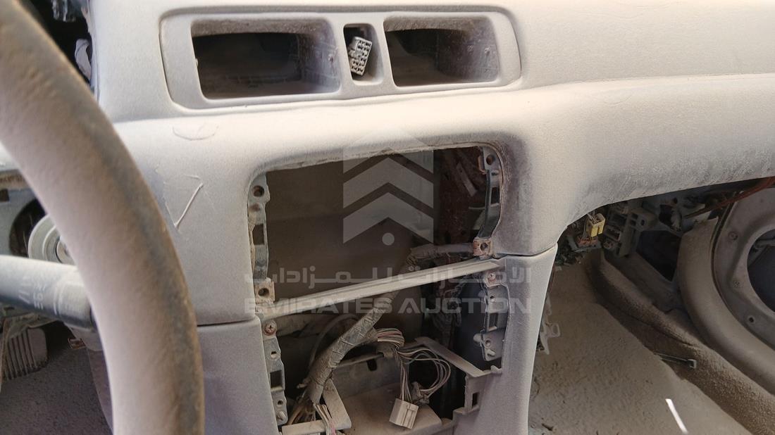 2001 Toyota Camry — Entertainment Systems & Camera Monitor & Navigation — Photo 16