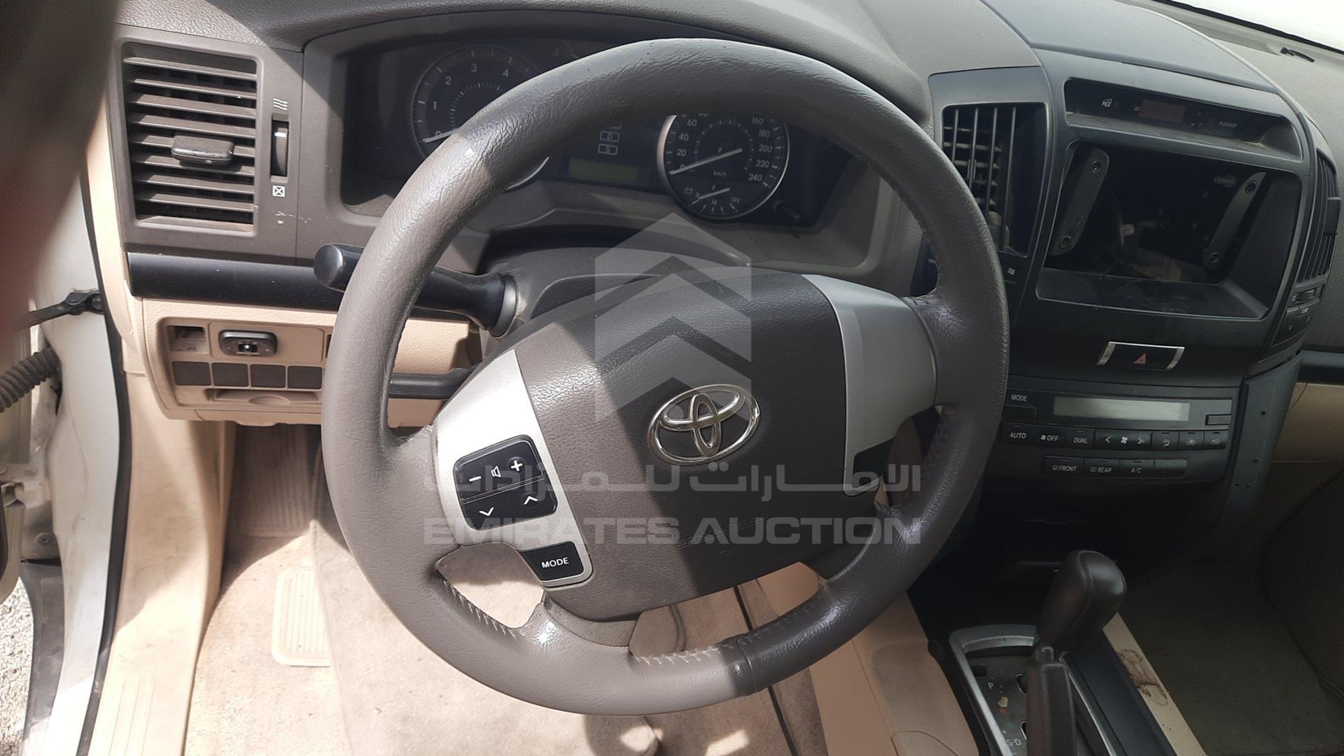 2013 TOYOTA LAND CRUISER VIN: JTMDU09J8D4064092